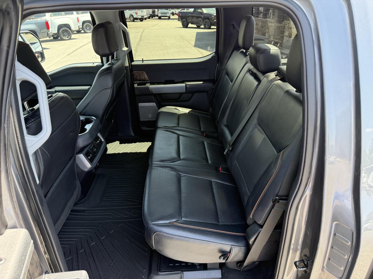 Ford F-250 SD Lariat Crew Cab 4WD 2025