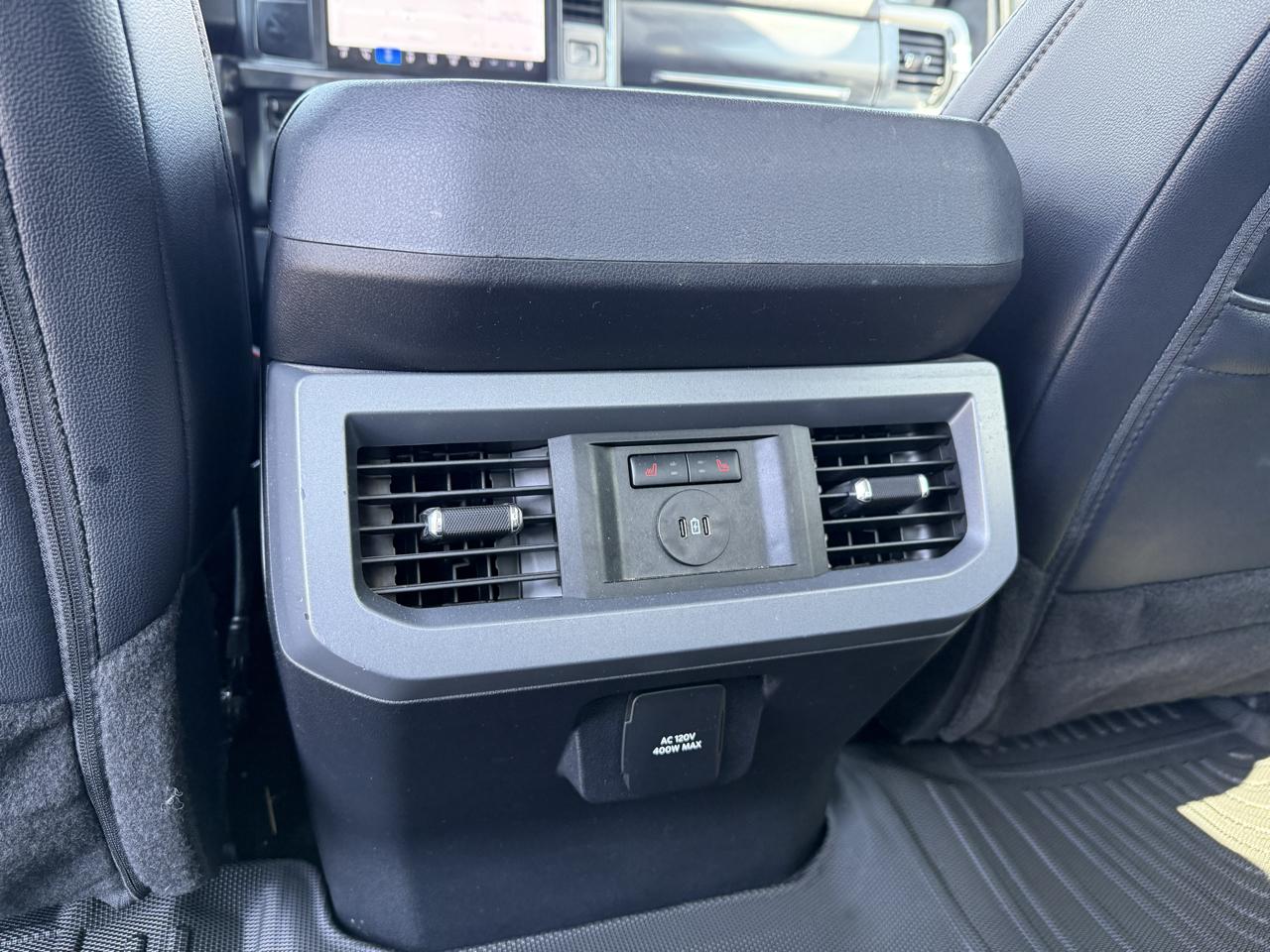 Ford F-250 SD Lariat Crew Cab 4WD 2025