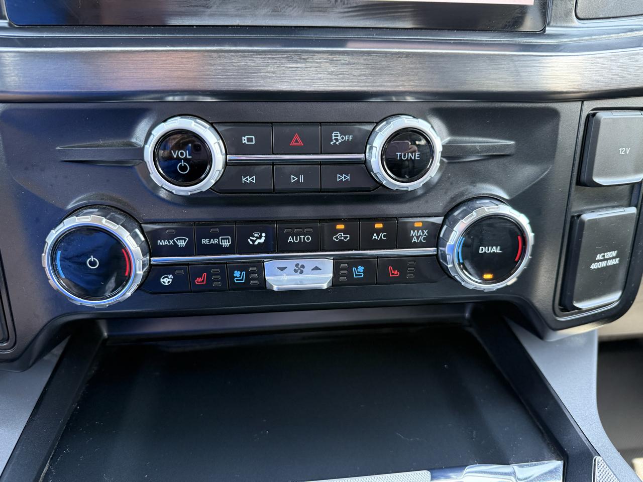 Ford F-250 SD Lariat Crew Cab 4WD 2025