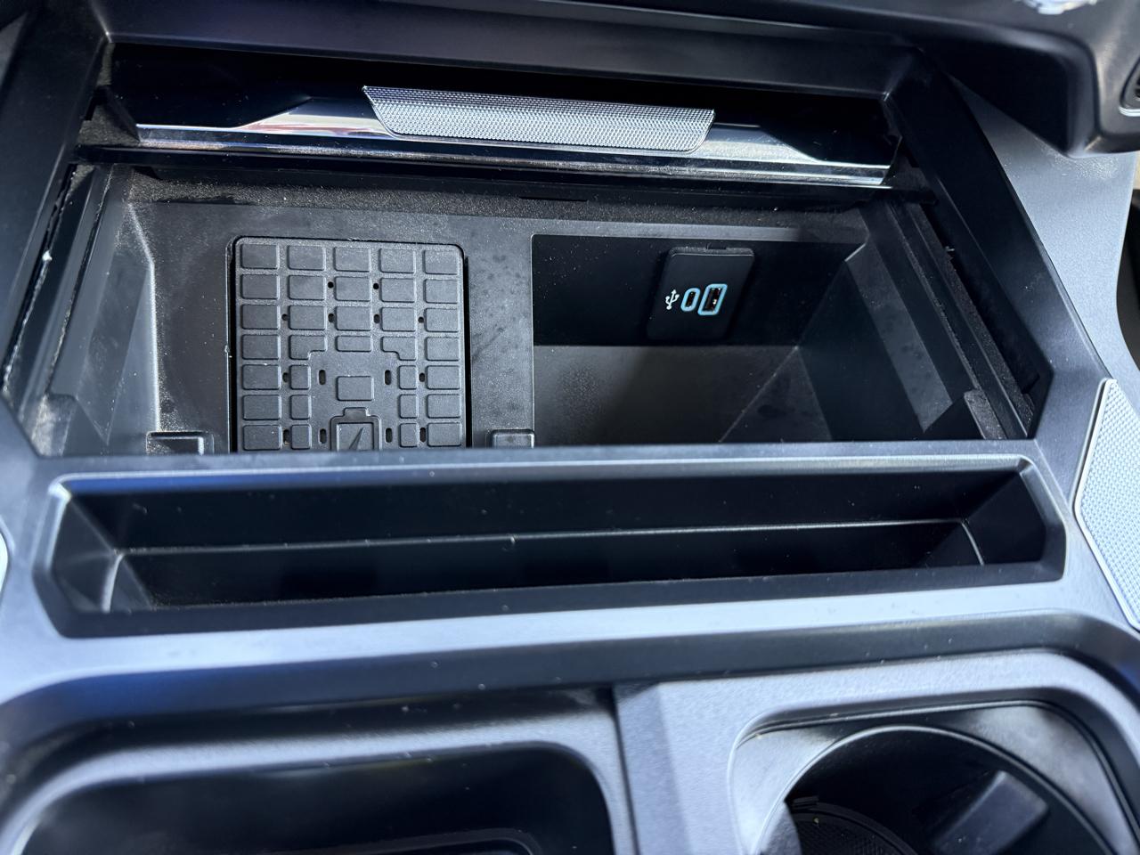Ford F-250 SD Lariat Crew Cab 4WD 2025
