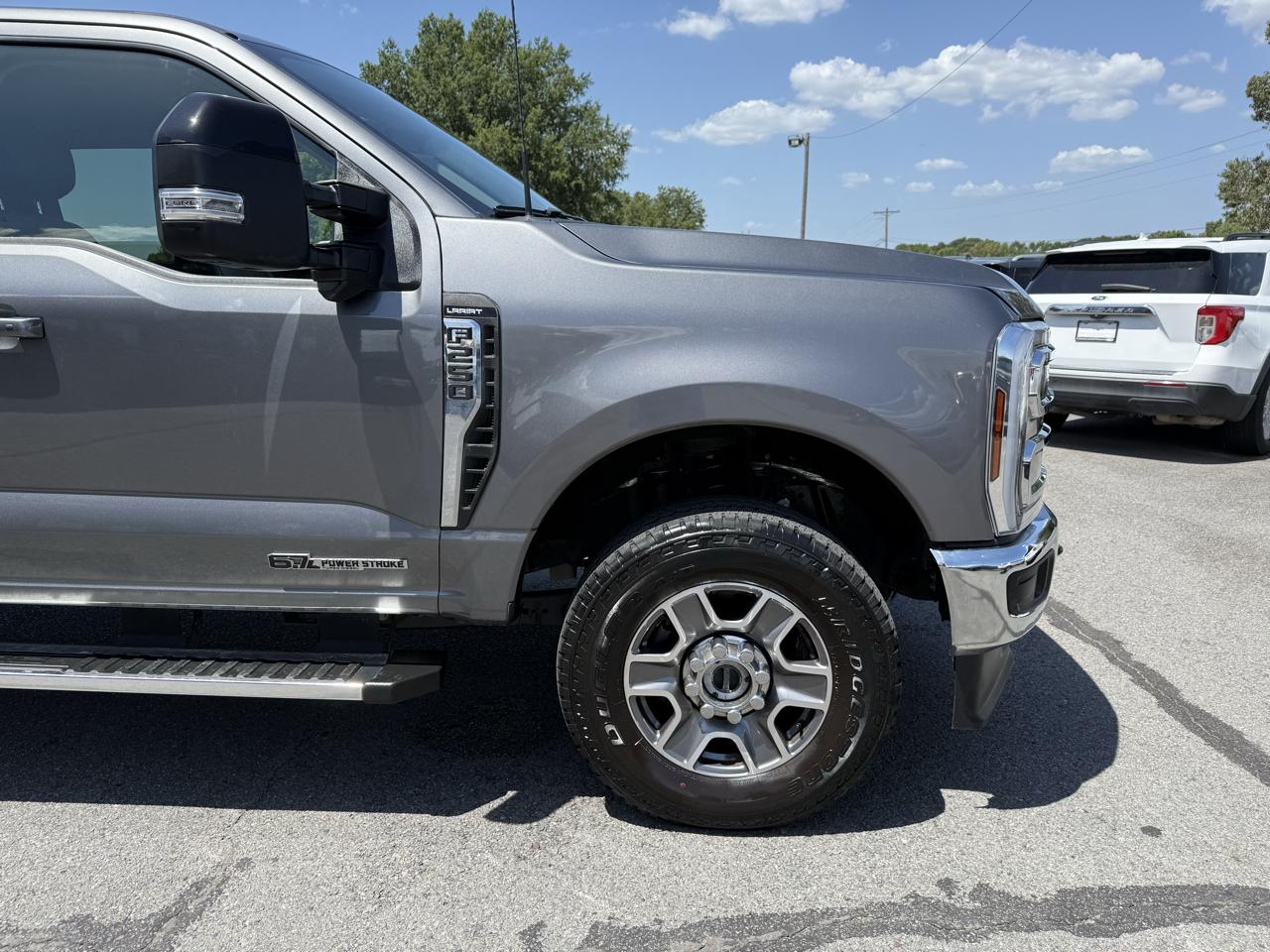 Ford F-250 SD Lariat Crew Cab 4WD 2025