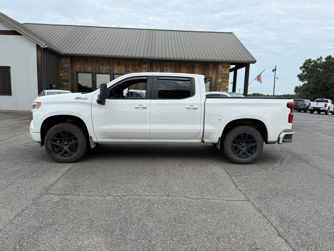 Chevrolet Silverado 1500 RST Crew Cab 4WD 2022