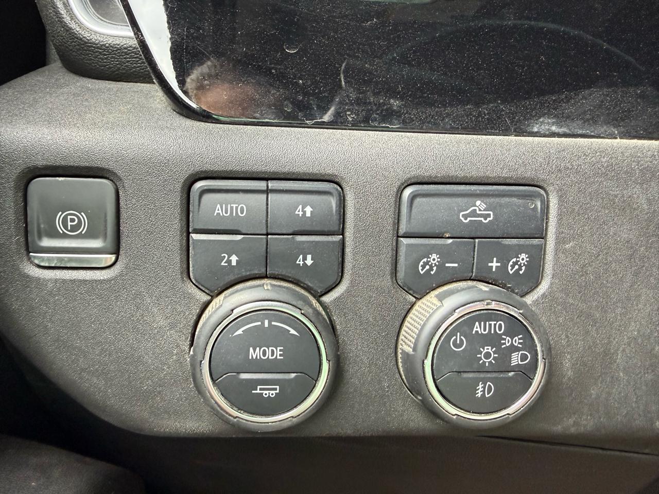 Chevrolet Silverado 1500 RST Crew Cab 4WD 2022