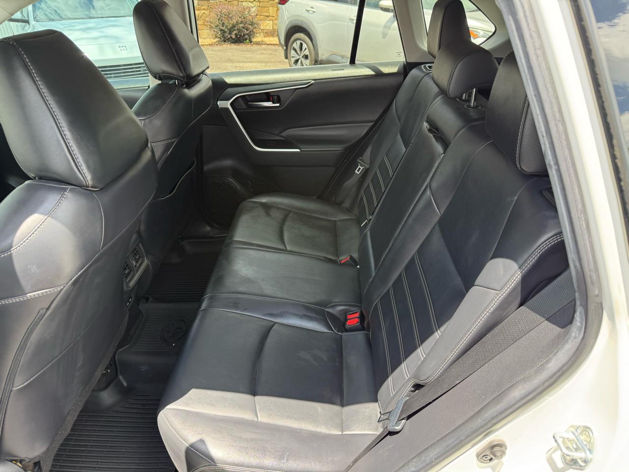 Toyota RAV4 XLE Premium 2022