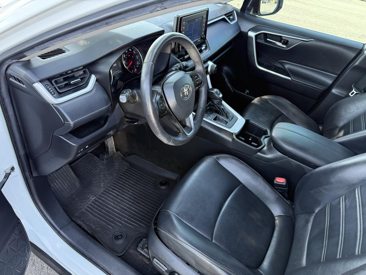 Toyota RAV4 XLE Premium 2022