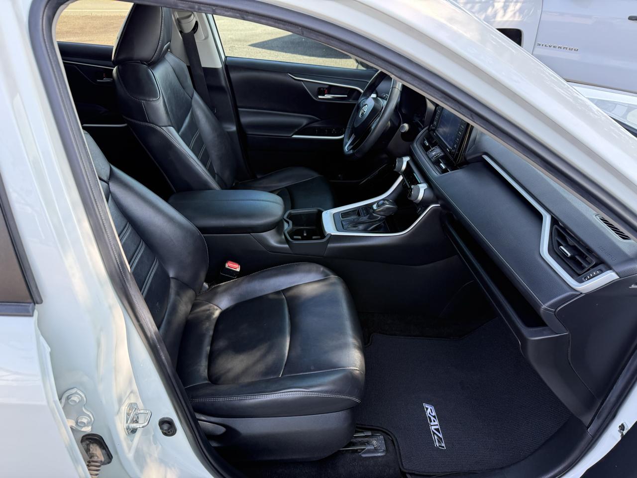 Toyota RAV4 XLE Premium 2022