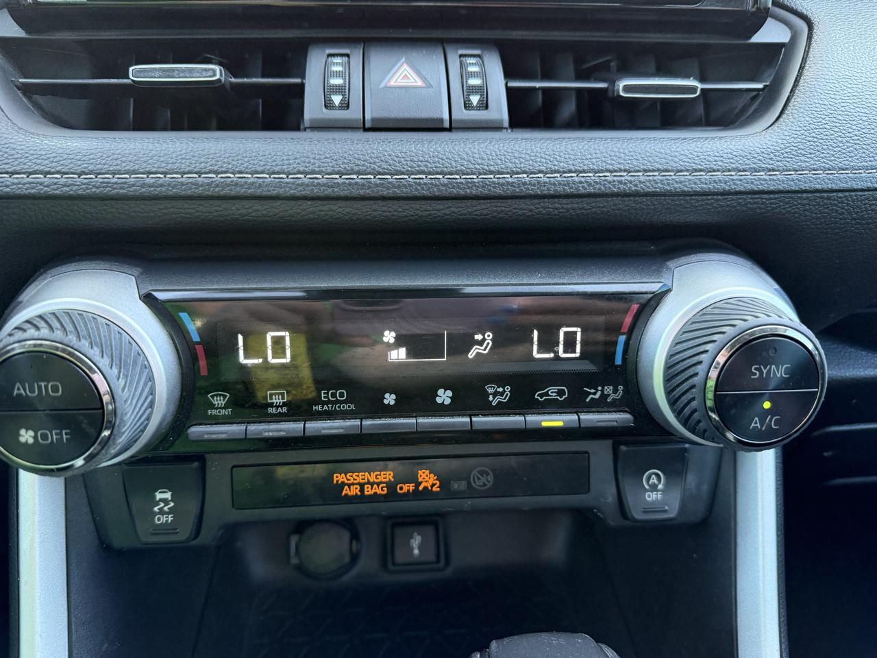 Toyota RAV4 XLE Premium 2022