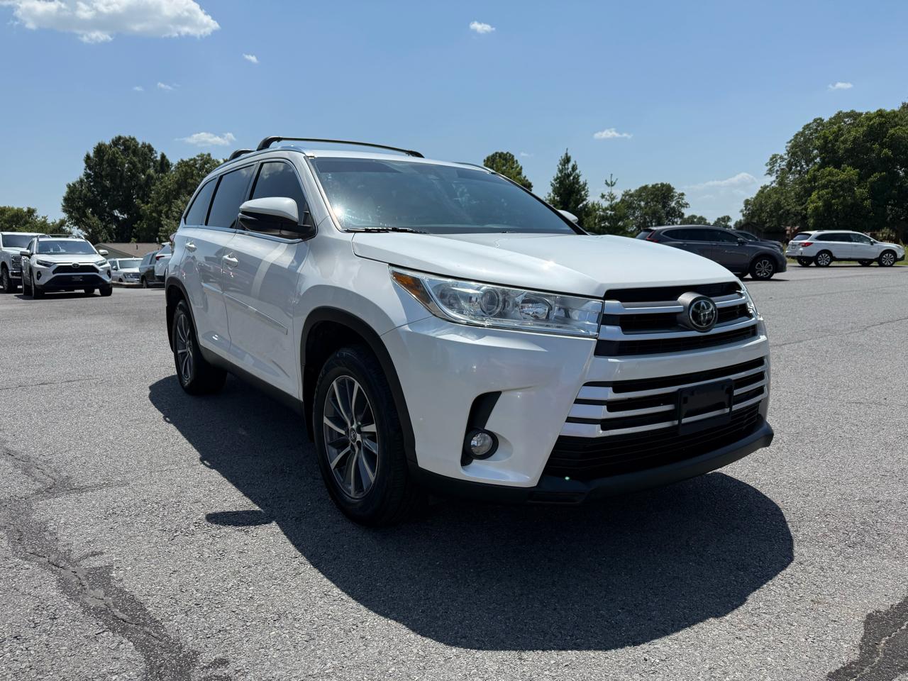 Toyota Highlander XLE AWD V6 2019
