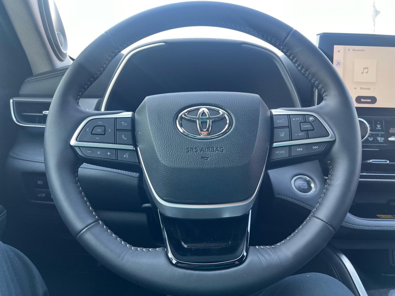Toyota Highlander Limited 2025