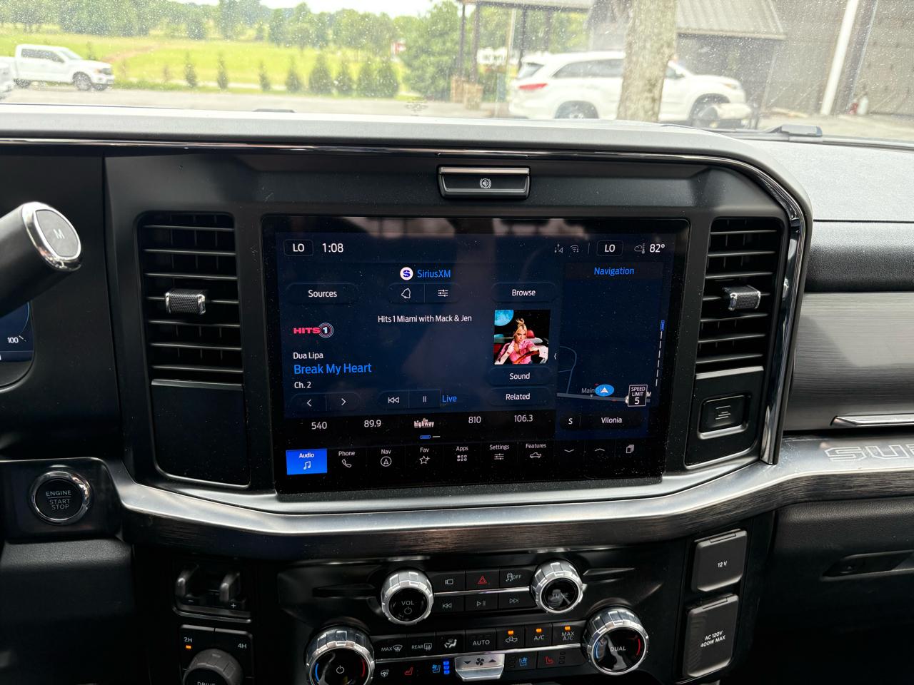 Ford F-250 SD XLT Crew Cab 4WD 2025