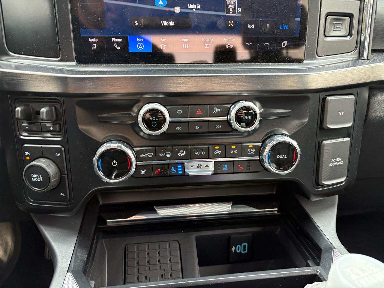 Ford F-250 SD XLT Crew Cab 4WD 2025