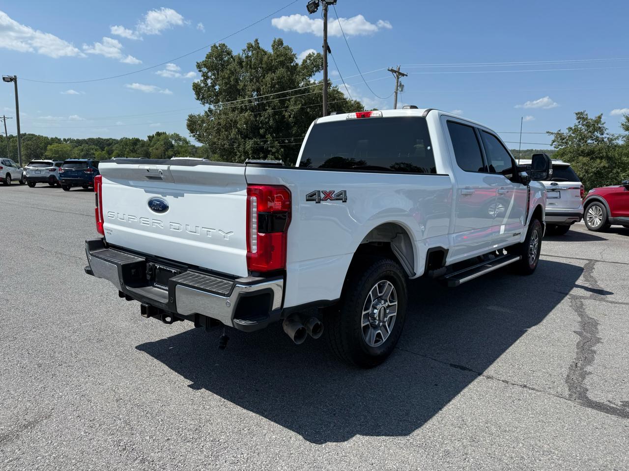 Ford F-250 SD Lariat Crew Cab 4WD 2025
