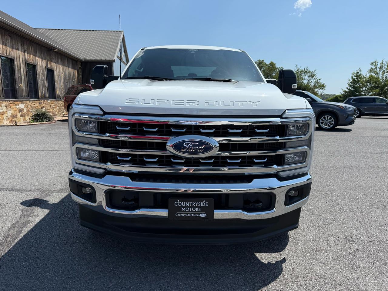 Ford F-250 SD Lariat Crew Cab 4WD 2025