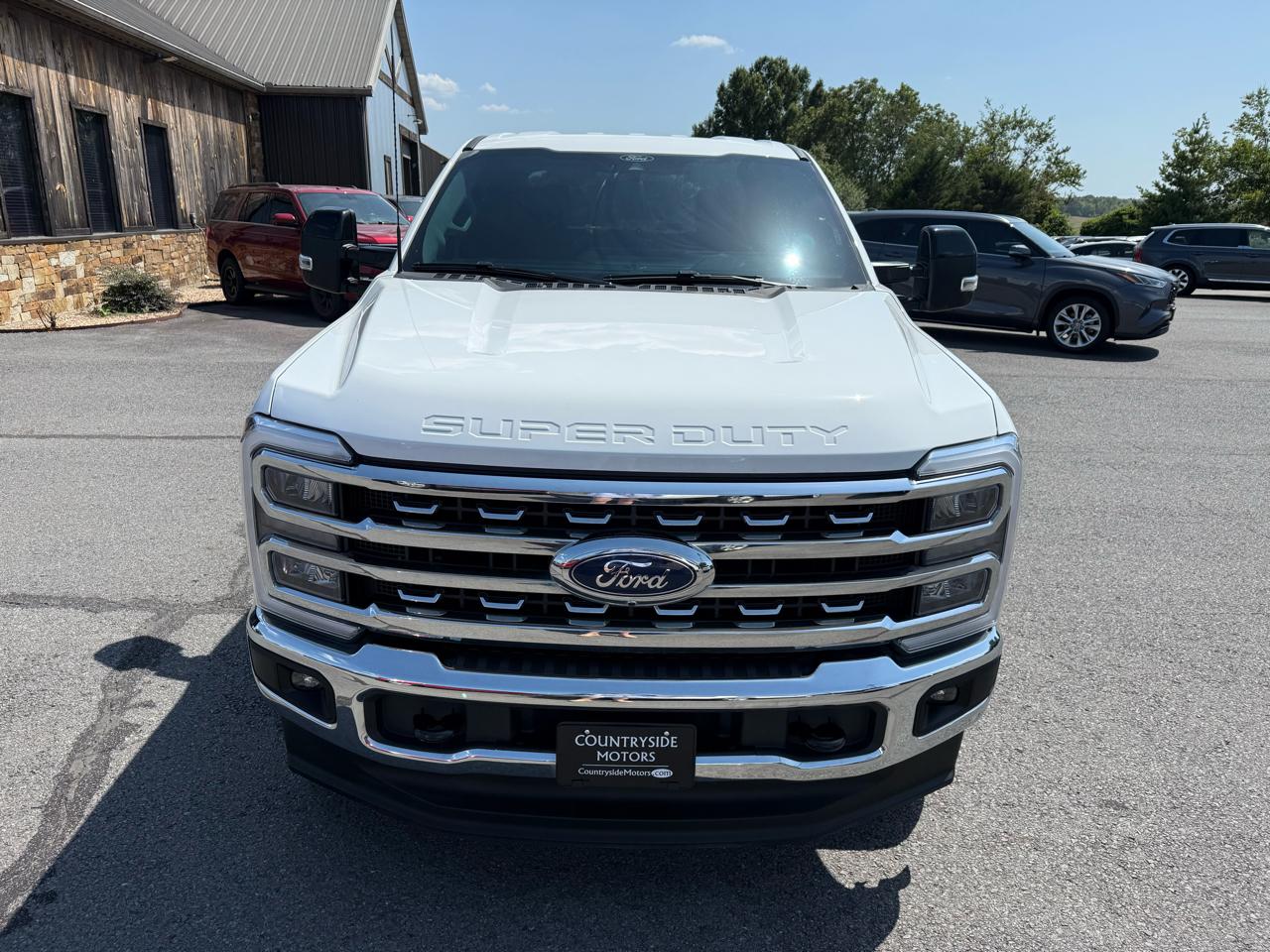 Ford F-250 SD Lariat Crew Cab 4WD 2025