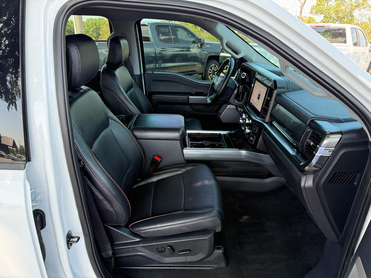 Ford F-250 SD Lariat Crew Cab 4WD 2025