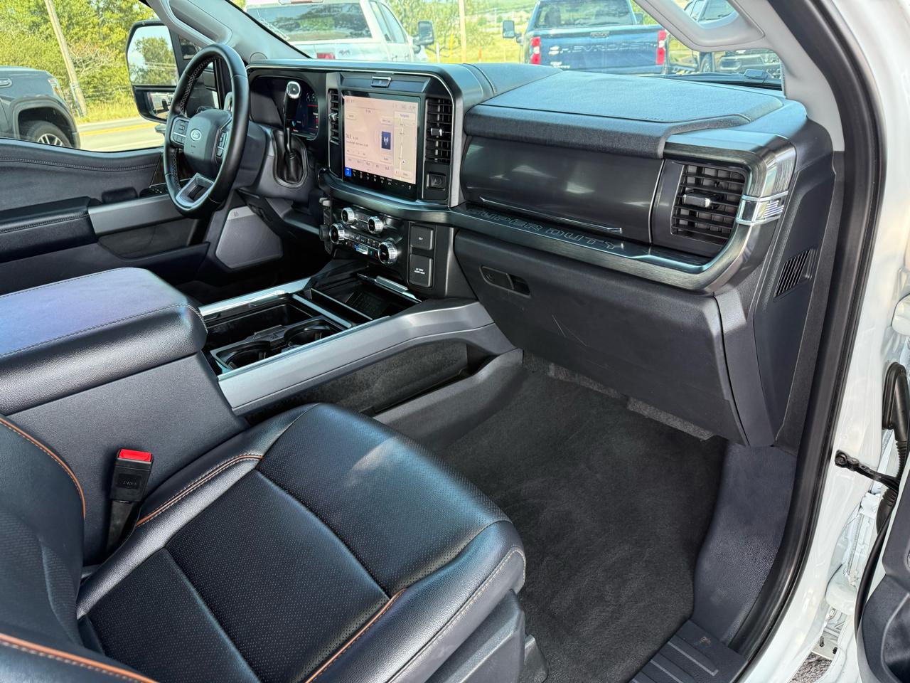 Ford F-250 SD Lariat Crew Cab 4WD 2025