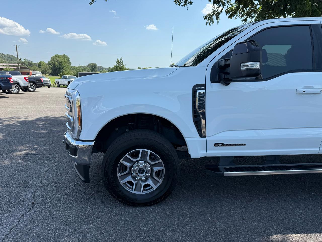 Ford F-250 SD Lariat Crew Cab 4WD 2025