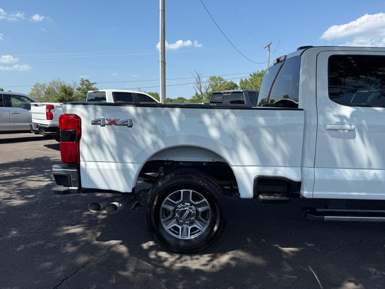 Ford F-250 SD Lariat Crew Cab 4WD 2025