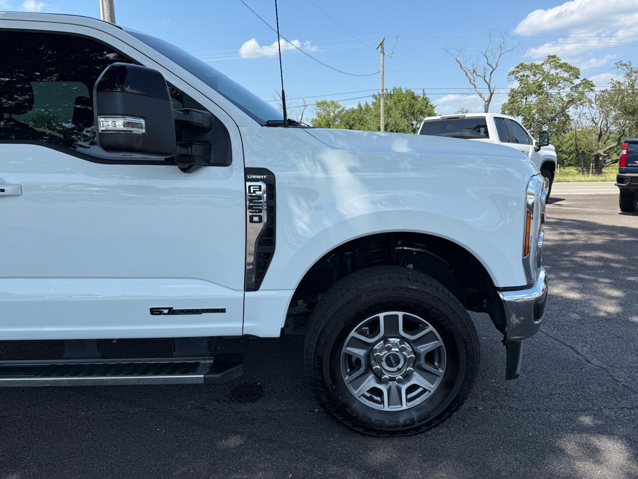Ford F-250 SD Lariat Crew Cab 4WD 2025