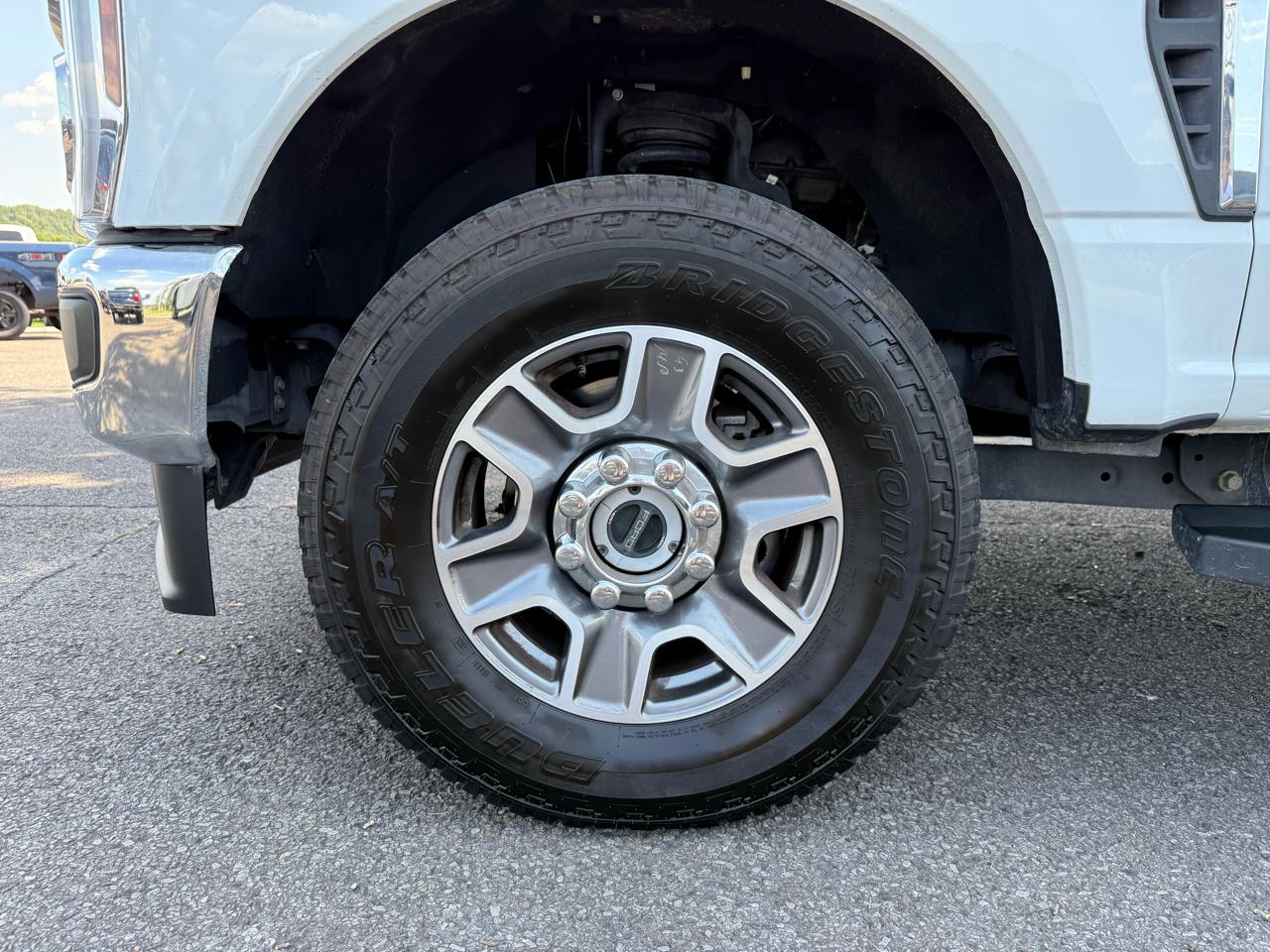 Ford F-250 SD Lariat Crew Cab 4WD 2025