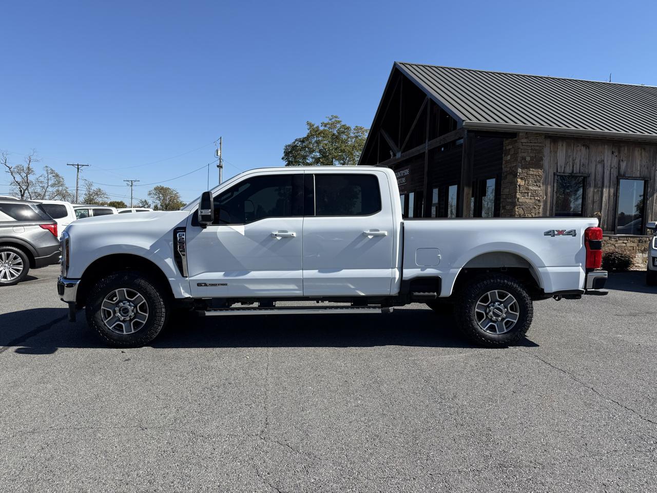 Ford F-250 SD Lariat Crew Cab 4WD 2025