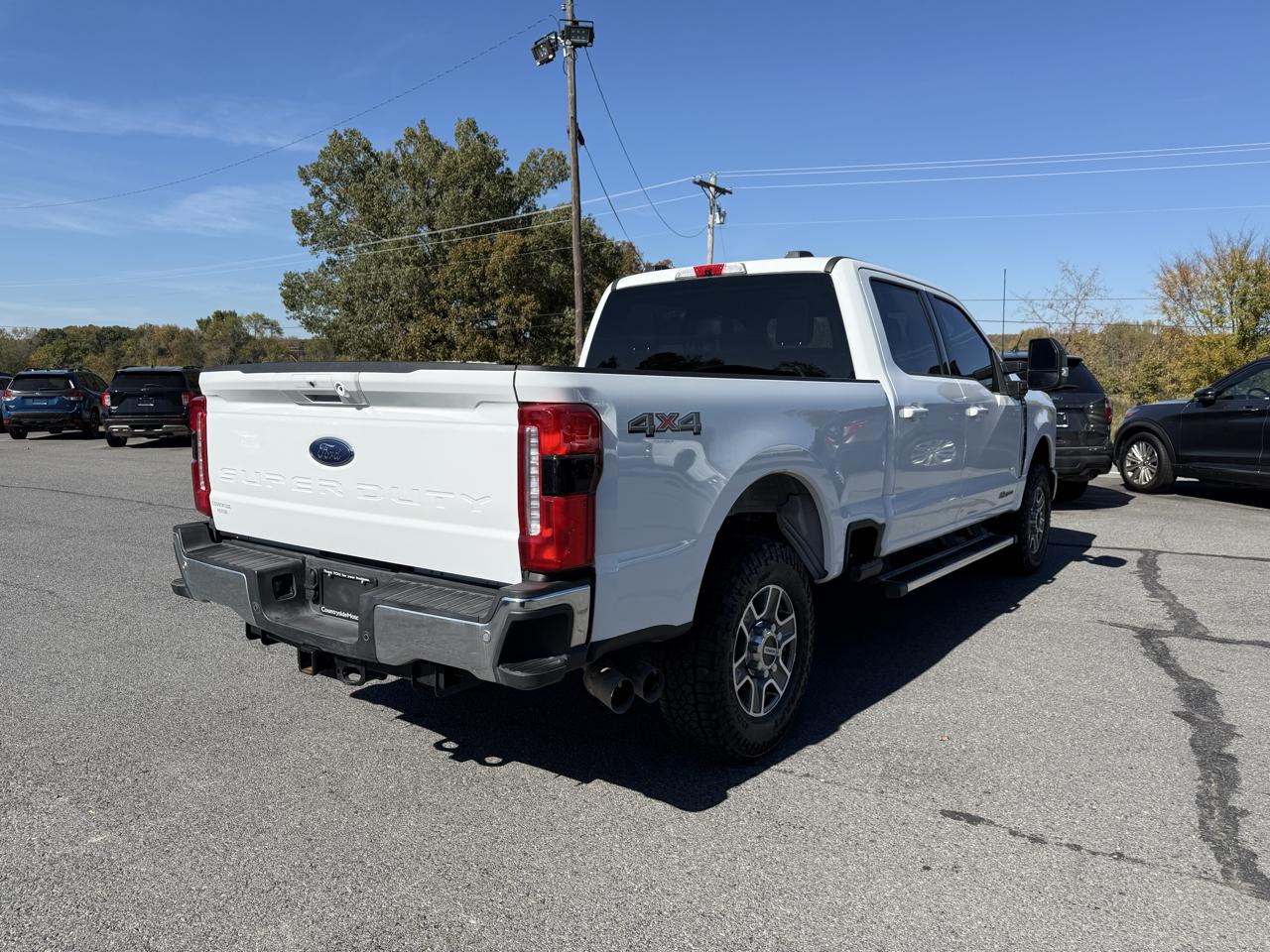 Ford F-250 SD Lariat Crew Cab 4WD 2025