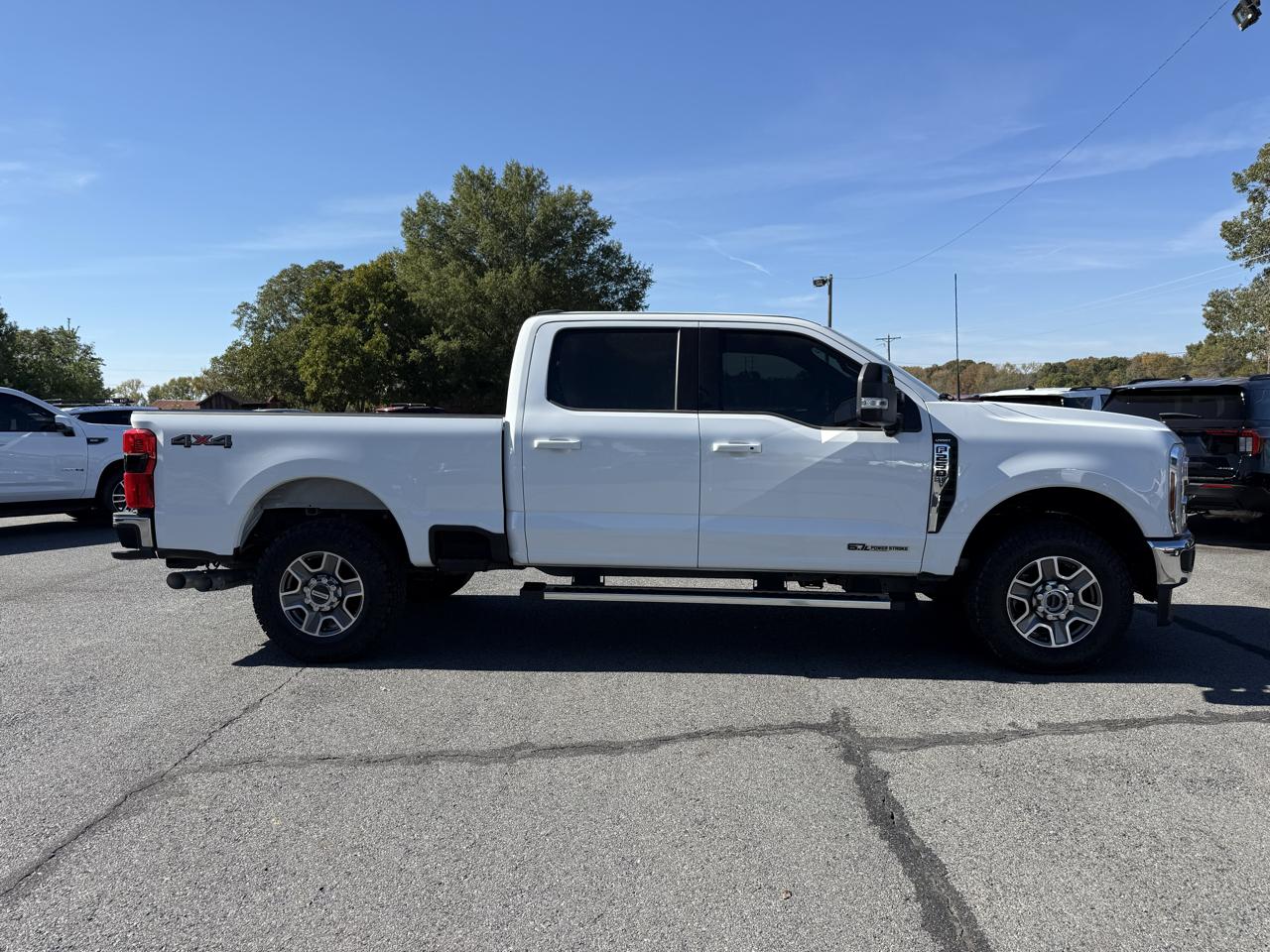 Ford F-250 SD Lariat Crew Cab 4WD 2025