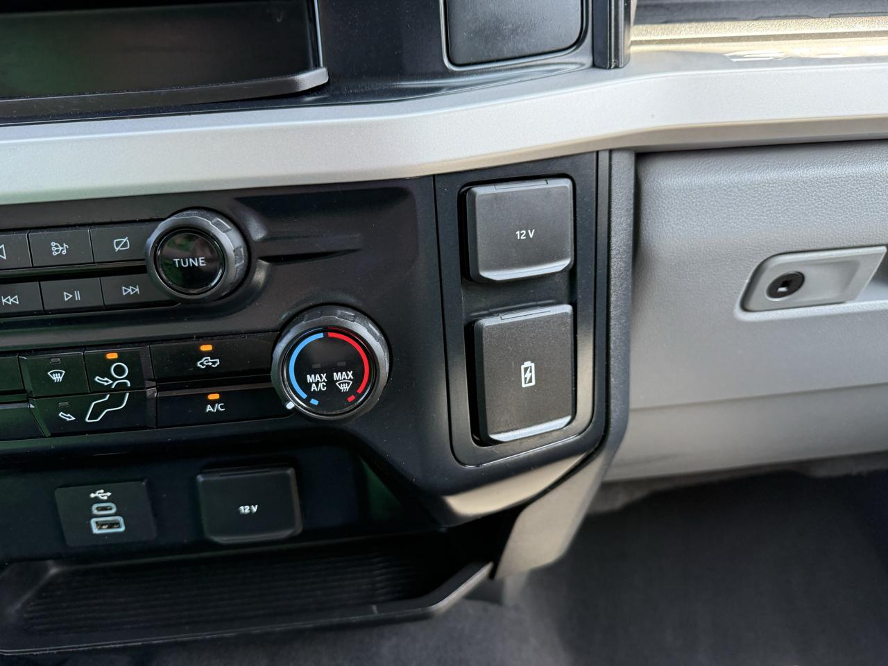Ford F-250 SD  2024