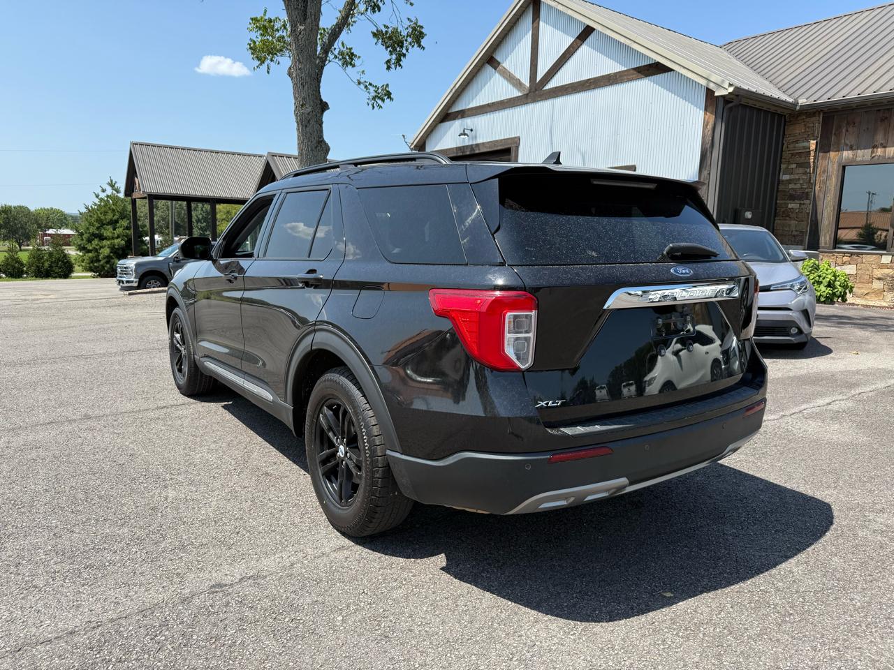 Ford Explorer XLT 2022