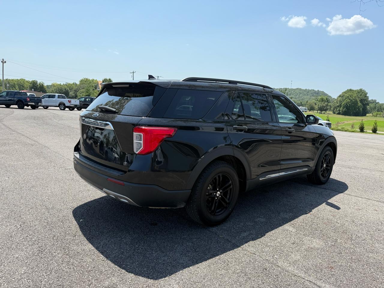 Ford Explorer XLT 2022