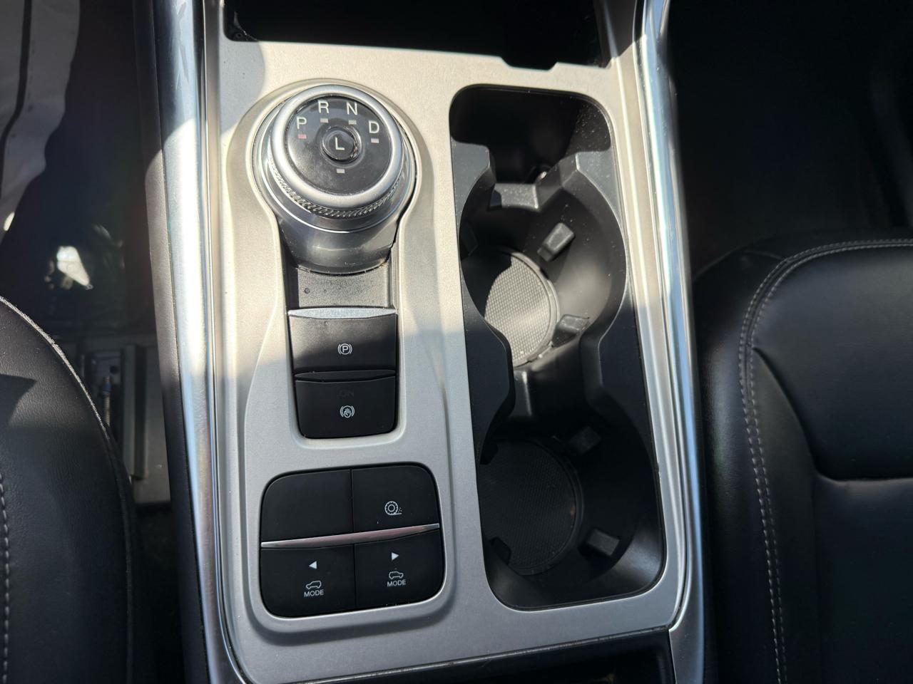 Ford Explorer XLT 2022