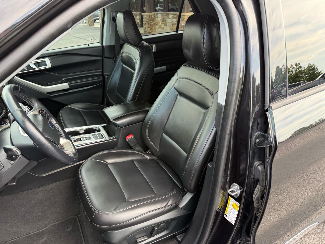 Ford Explorer XLT 2022