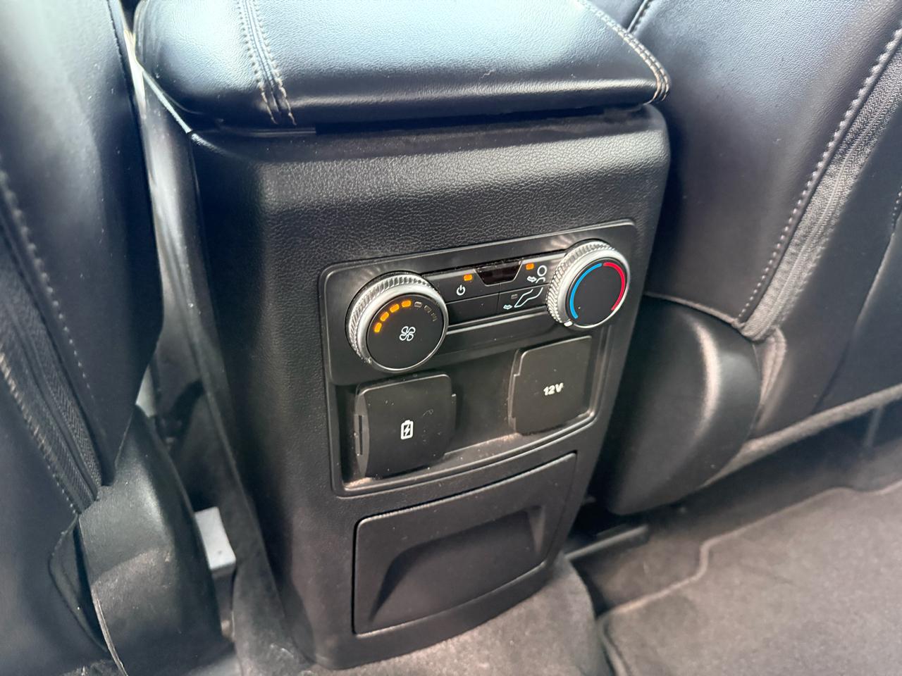 Ford Explorer XLT 2022