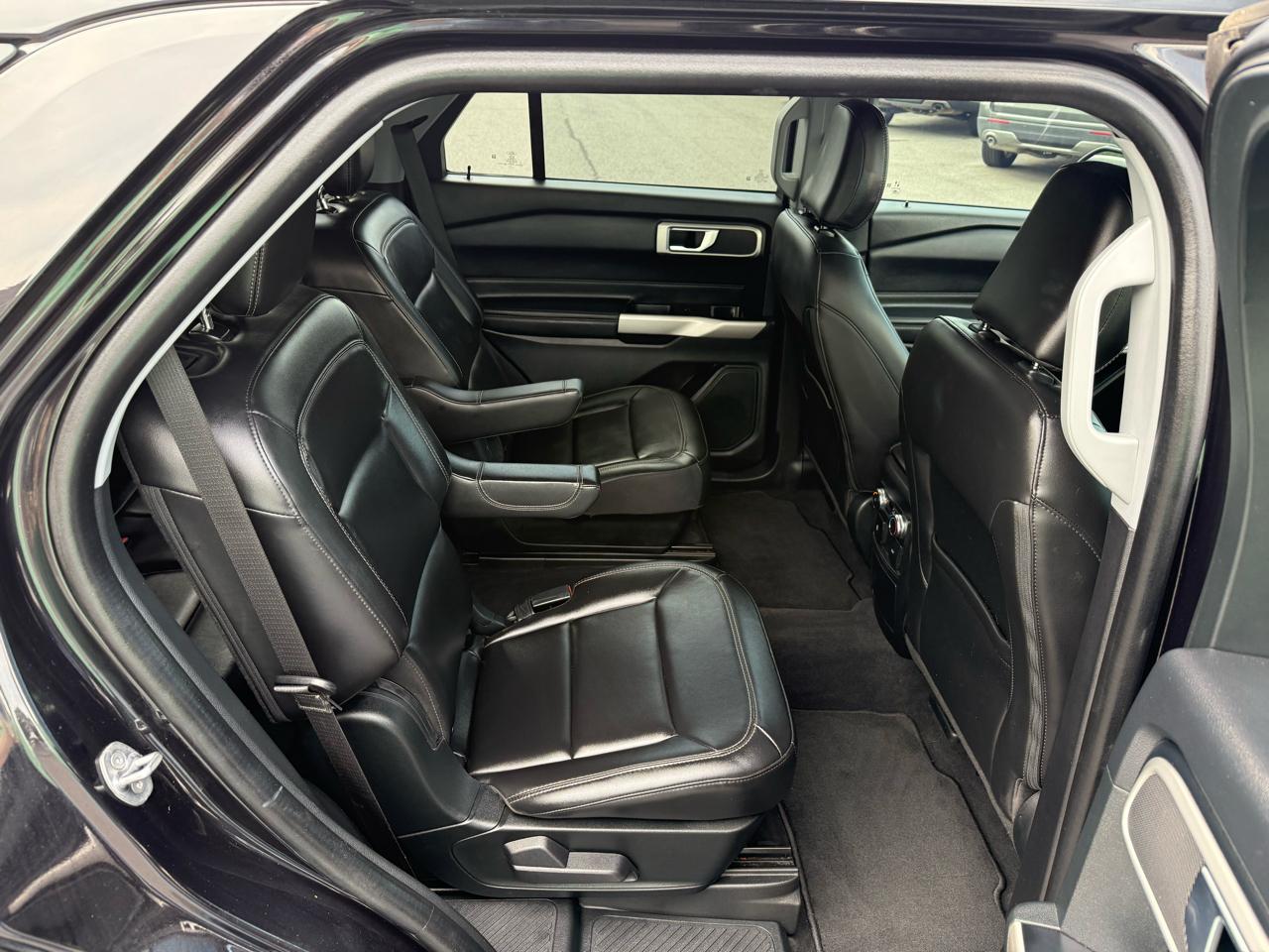 Ford Explorer XLT 2022