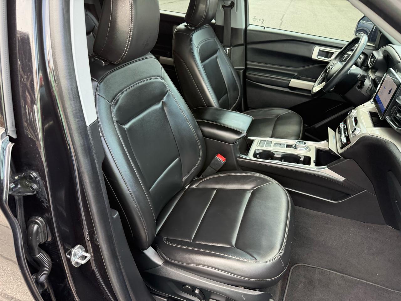 Ford Explorer XLT 2022