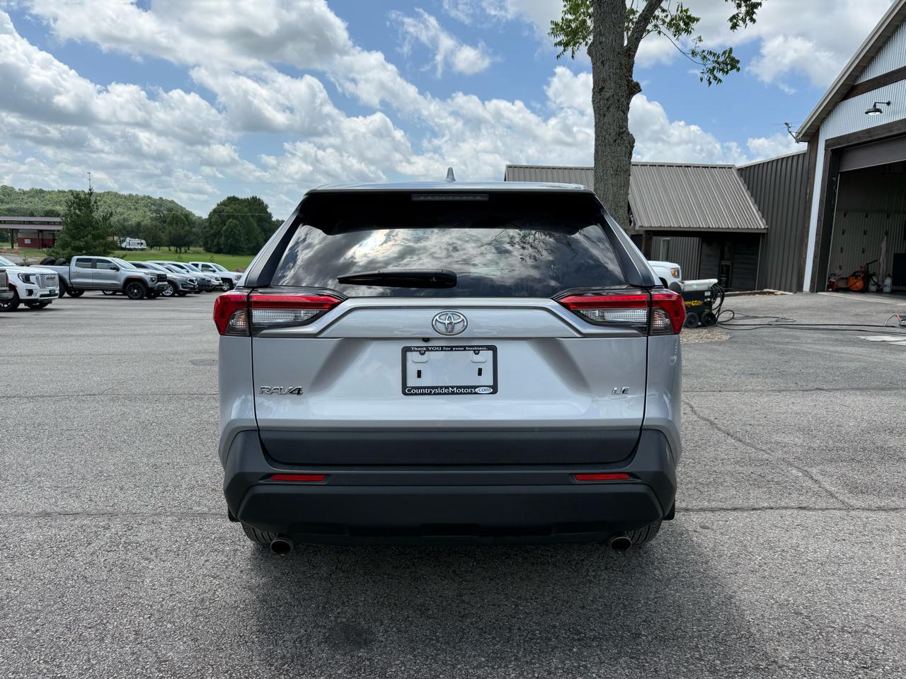 Toyota RAV4 LE 2023