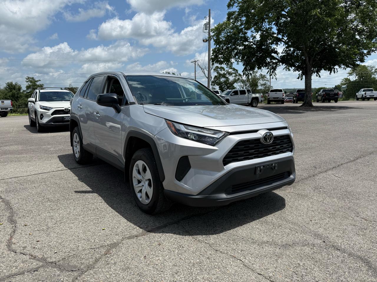 Toyota RAV4 LE 2023