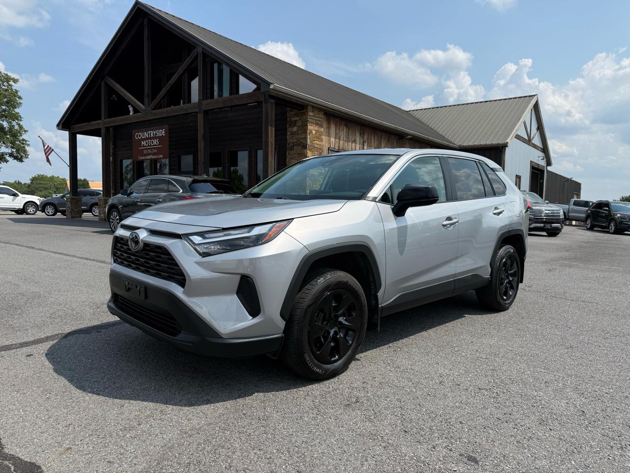 Toyota RAV4 LE 2023