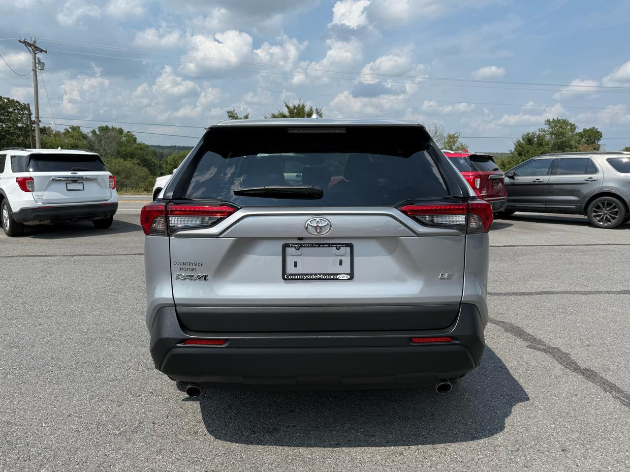 Toyota RAV4 LE 2023