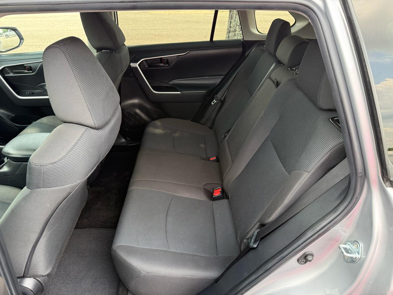Toyota RAV4 LE 2023