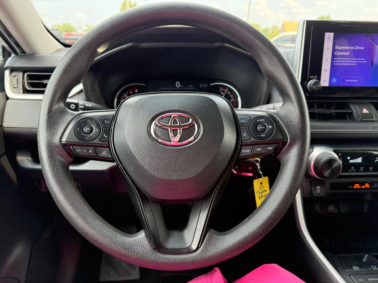 Toyota RAV4 LE 2023