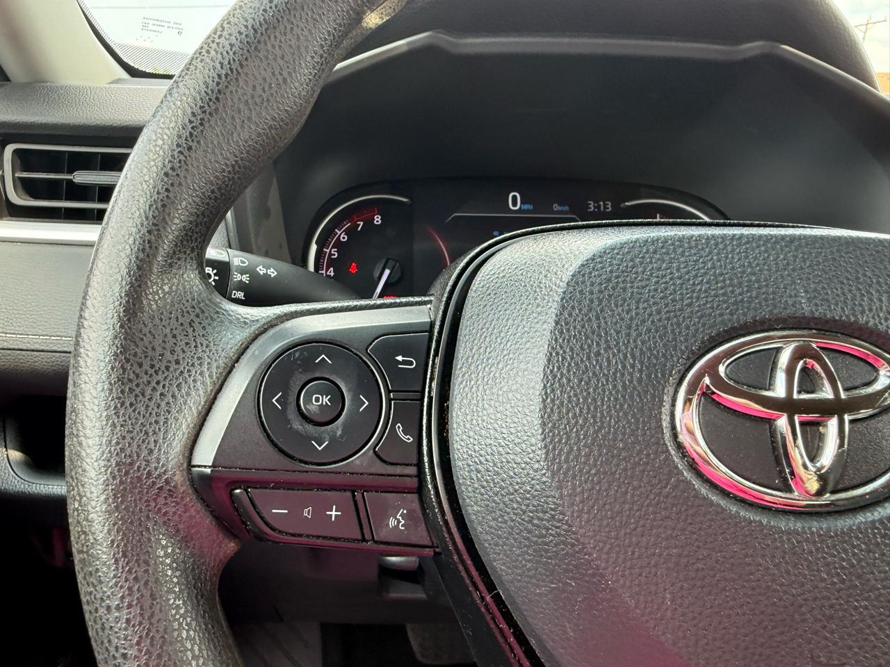 Toyota RAV4 LE 2023