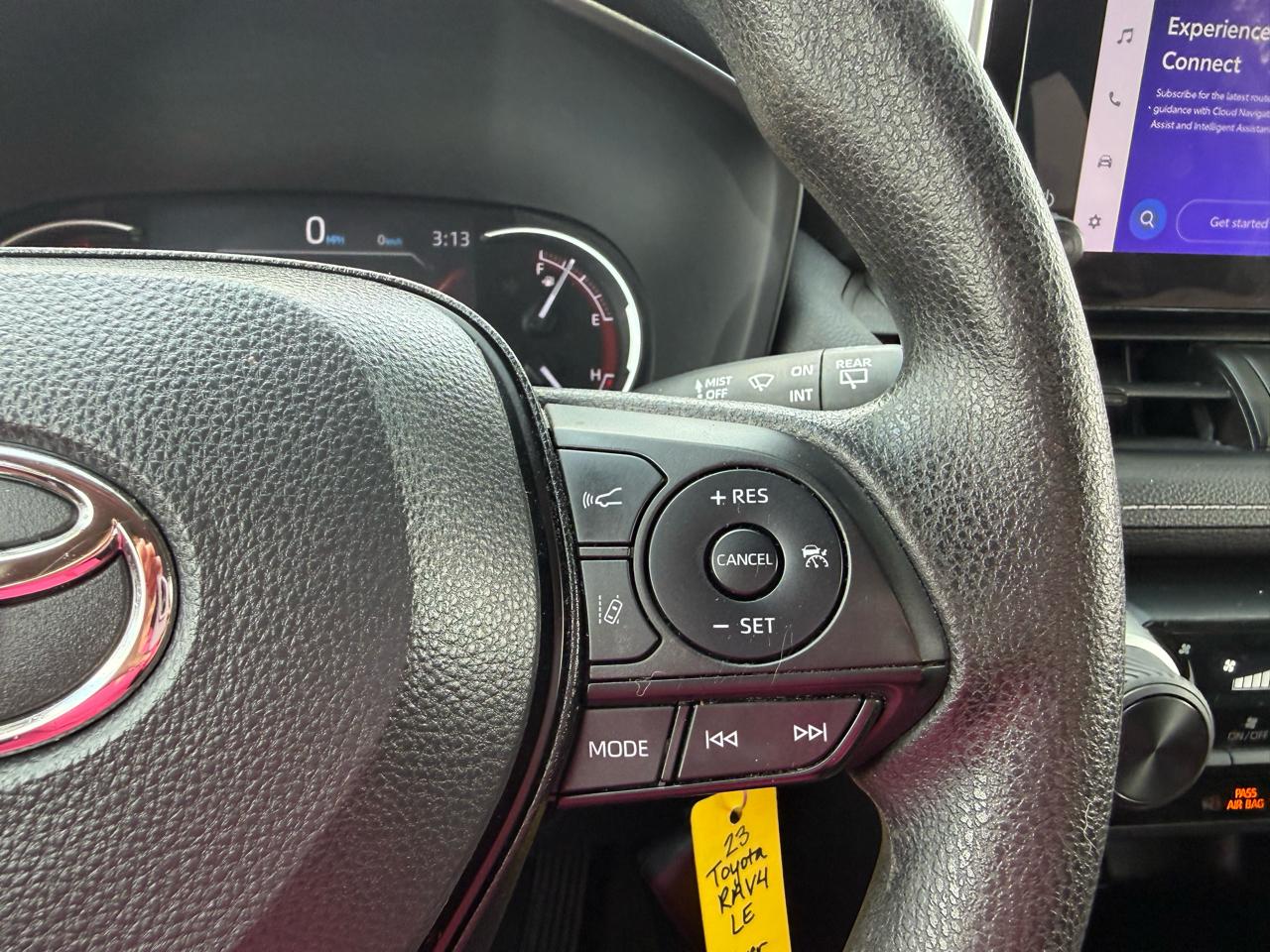 Toyota RAV4 LE 2023