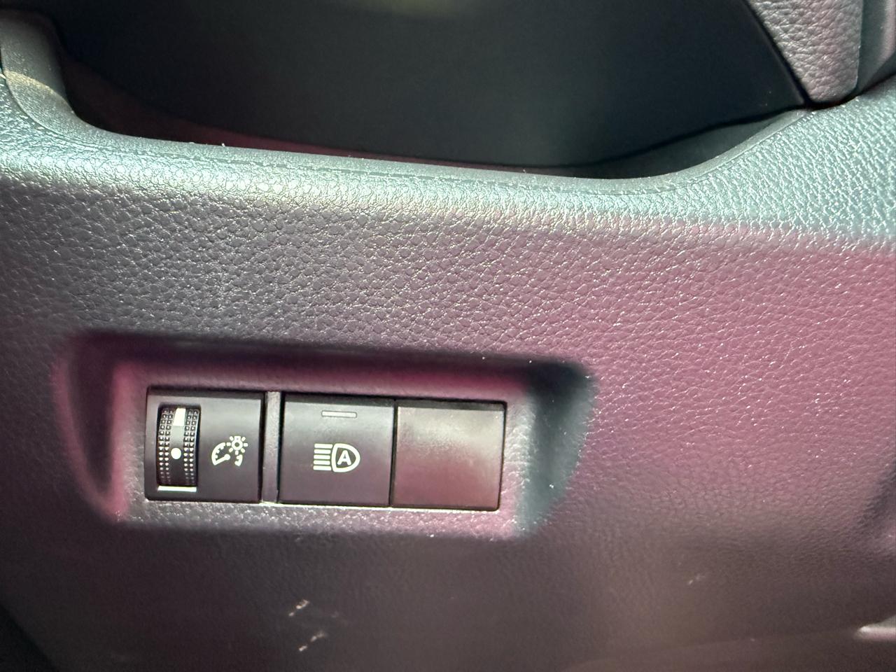 Toyota RAV4 LE 2023