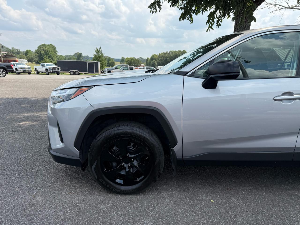 Toyota RAV4 LE 2023