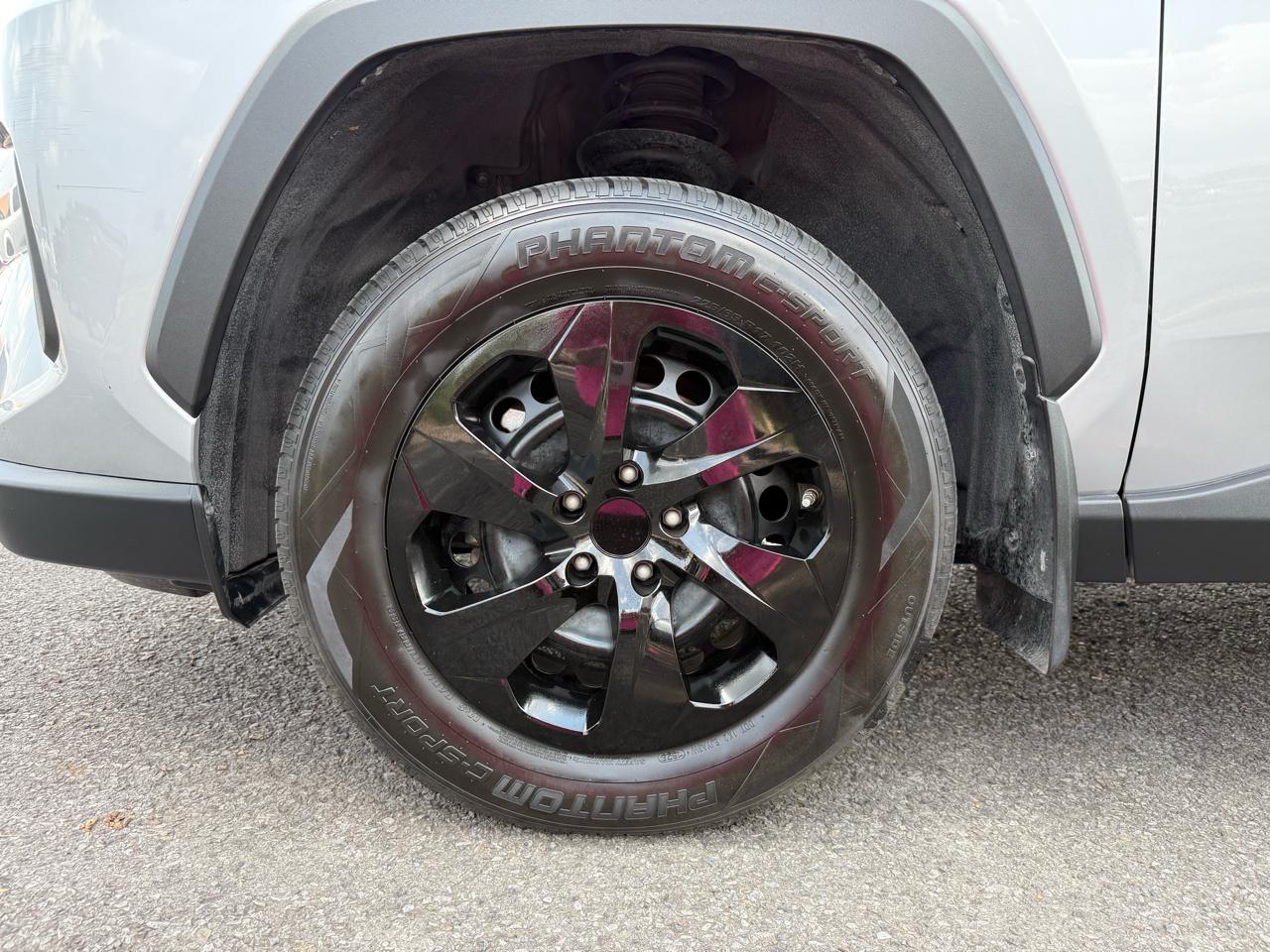 Toyota RAV4 LE 2023