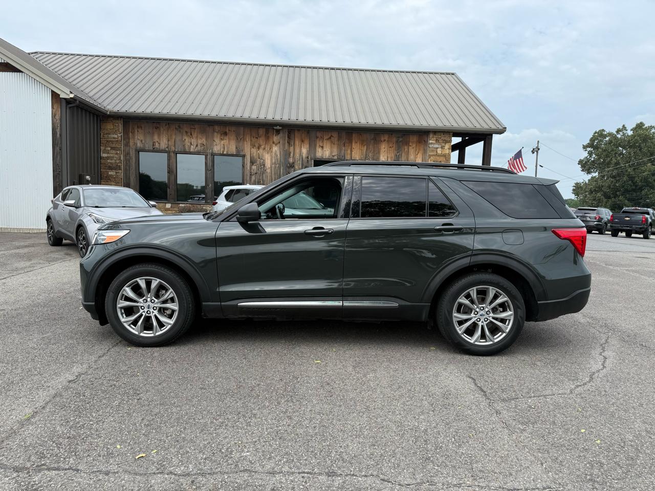 Ford Explorer XLT 2023