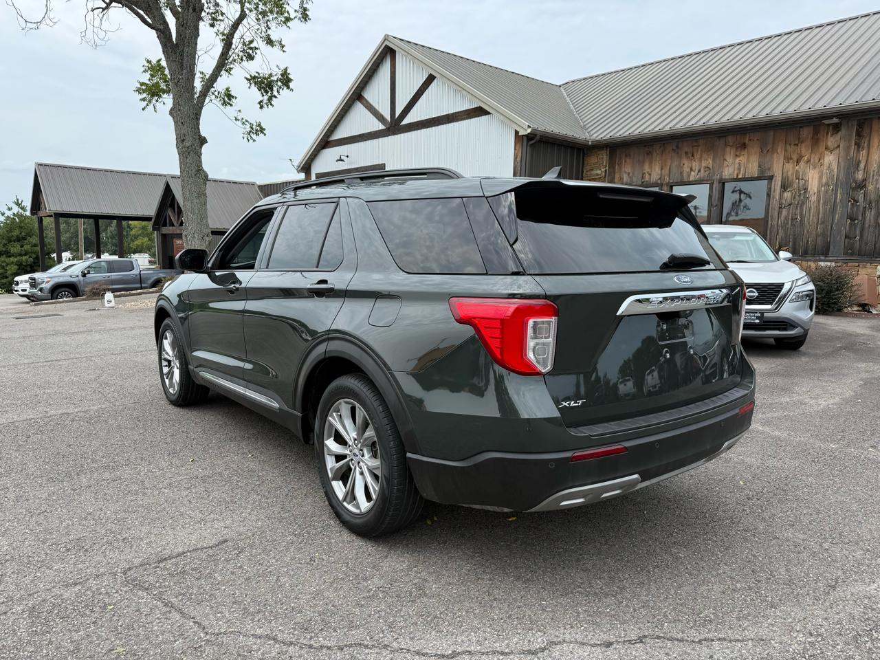 Ford Explorer XLT 2023