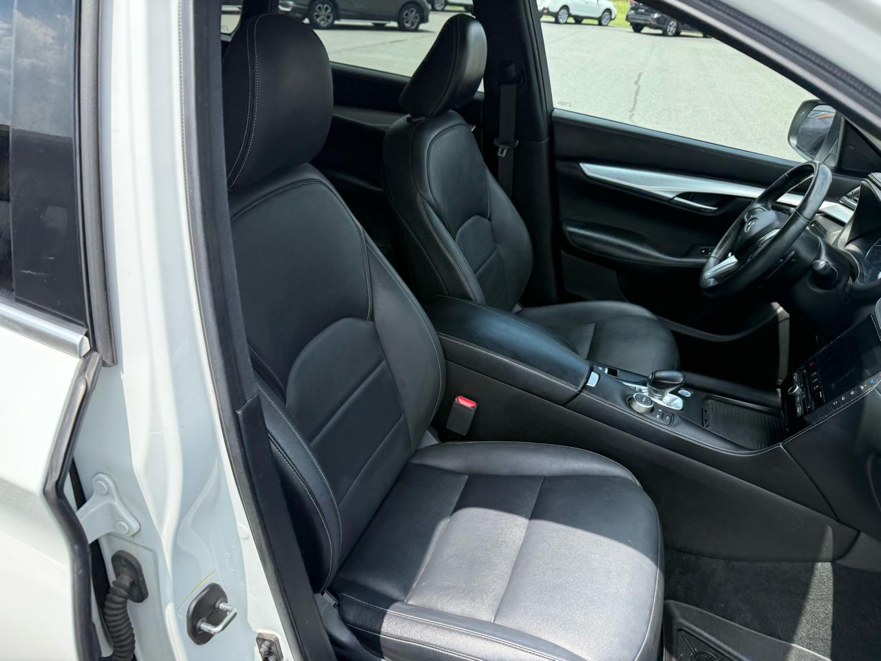 Infiniti QX50 LUXE 2019