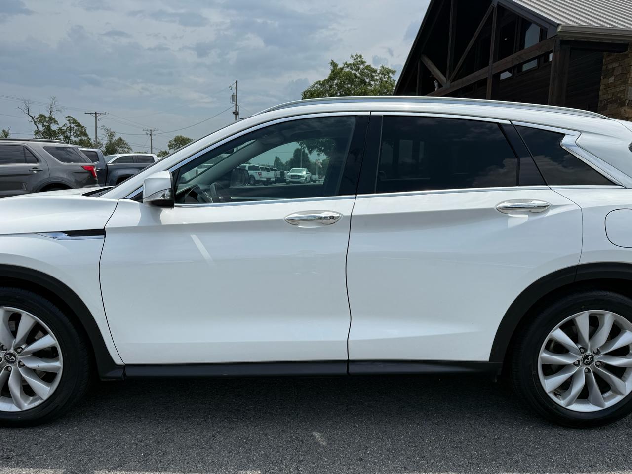 Infiniti QX50 LUXE 2019